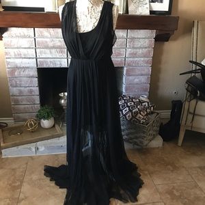 Alice + Olivia black gown sz L